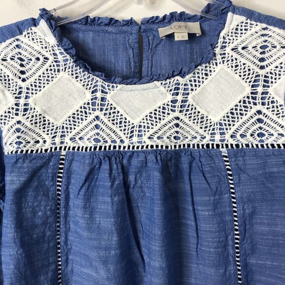 Ann Taylor Loft Outlet Women's 3/4 Bell Sleeve Blouse w/Lace Detail Size Small - Picture 2 of 9